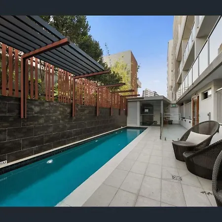 Discover Urban Bliss In Our 1-Bedroom King Bed Apartment! City Views And Cultural Gems Brisbane Exterior photo